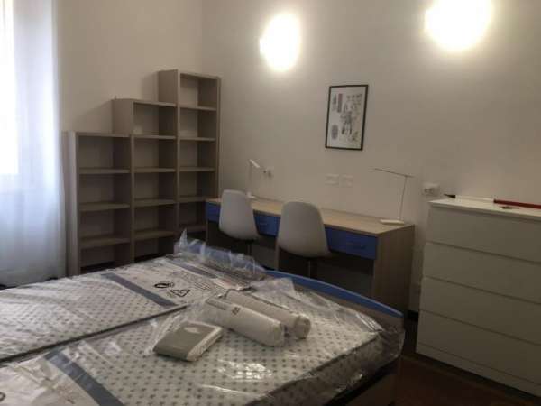 Foto Affitto camera doppia uso singola a studentessa/lavoratrice - Via Barrili