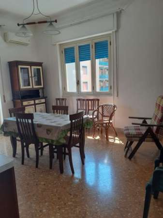 Foto Affitto camere singole e arredate, lumino Palermo in via Gian Filippo Ingrassia