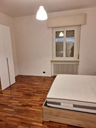 Foto Affitto Camere zona Ospedale
