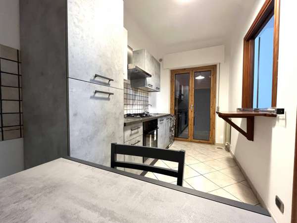 Foto Affitto Contact: z0rg@airmail.cc Appartamento 75 mq Con Giardino Condominiale  
