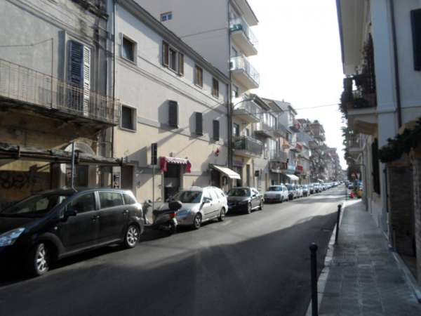Foto Affitto locale commerciale Via Calatafimi San Benedetto del Tronto (AP)