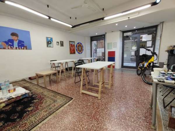 Foto Affitto locale in centro a Genova la mattina
