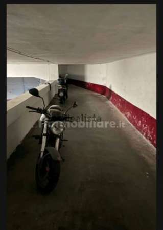 Foto Affitto posto Moto  in autorimessa via Cesana 63 Torino