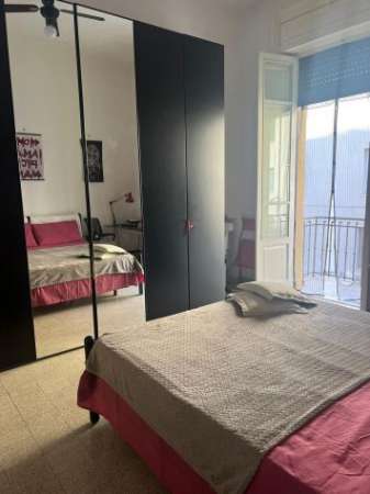 Foto affitto stanza a studentessa in centro