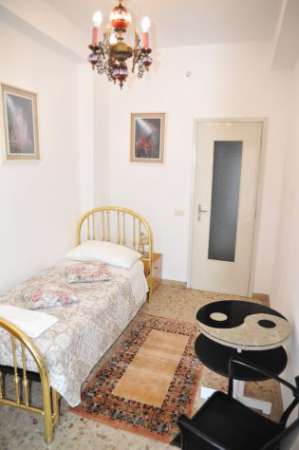 Foto Affitto stanza singola centro Verona
