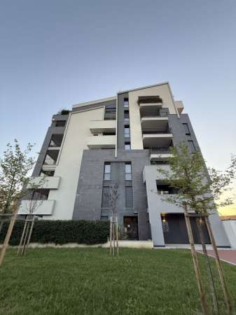 Foto AFFITTO STUDI PROFESSIONALI LISSONE (MB)