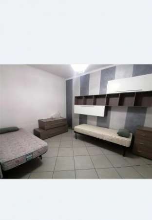 Foto Affitto Torino Camera grande per 2 o 3 persone MAX 3 POSTI LETTO 250 a persona