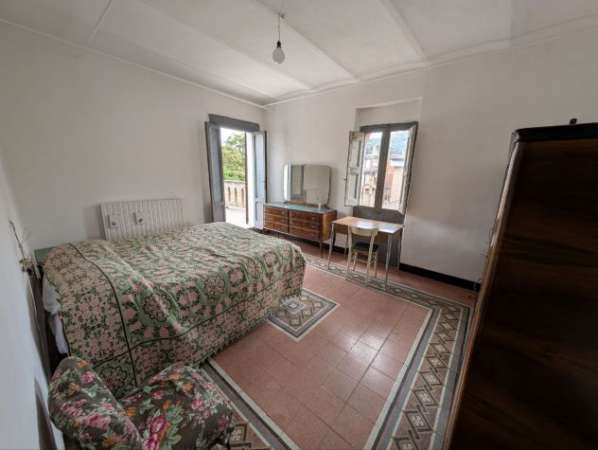 Foto Affitto tre stanze singole a studenti universitari a Teramo centro