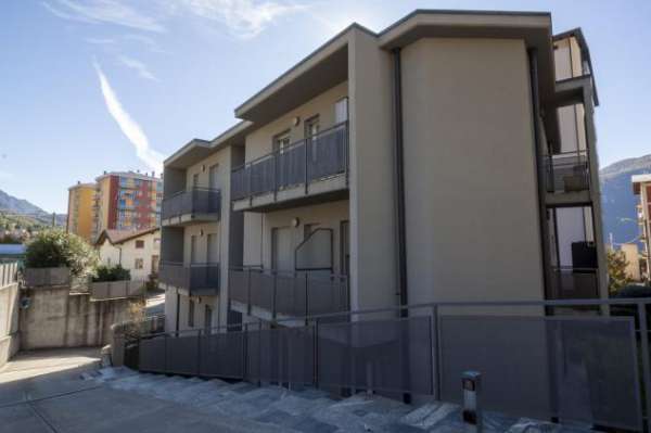 Foto Affitto Trilocale Centro Mandello: Terrazza e Box Auto 622