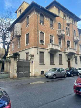 Foto Affitto uso abitazione quadrilocale zona CIT TOURIN
