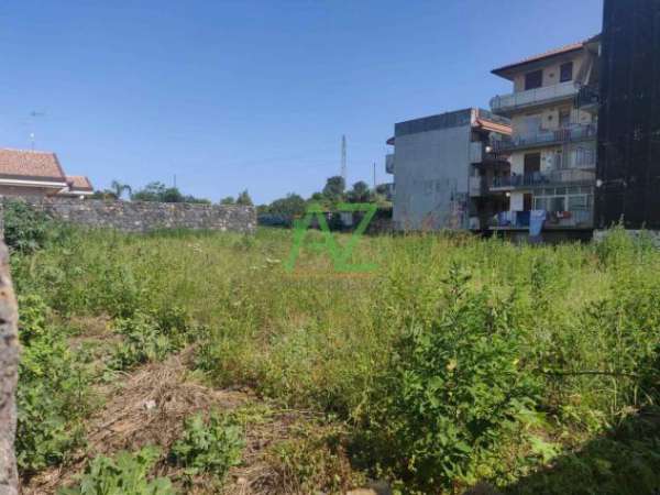 Foto Agricolo in affitto a Aci Catena
