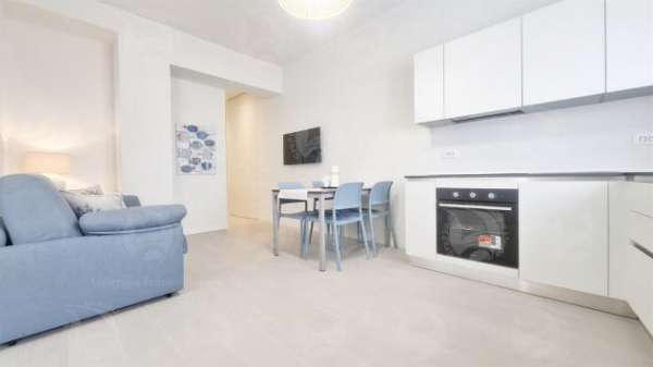 Foto Alassio, appartamento appena ristrutturato e arredato