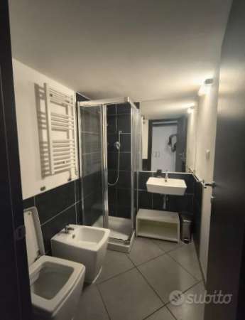 Foto ALBANO MONOLOCALE ARREDATO SU 2 LiVELLI CON CORTILE ESTERNO PRIVATO E POSTO AUTO