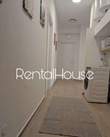 Foto ALL INCLUSIVE - Open space in zona Certosa a 780 euro