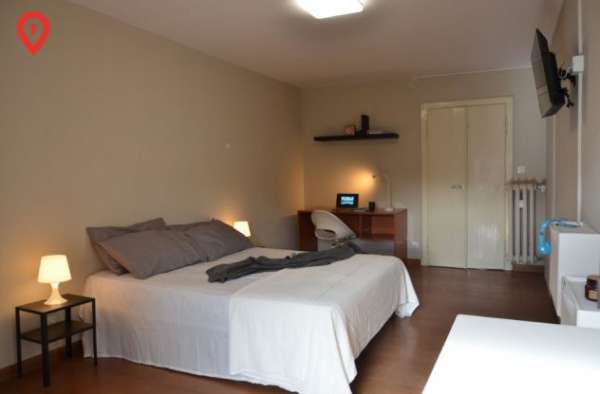 Foto Ampia matrimoniale uso singola superior con utenze, spese e servizi inclusi