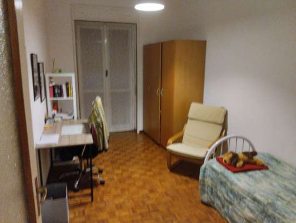 Foto Ampia stanza in centro storico vicino universit