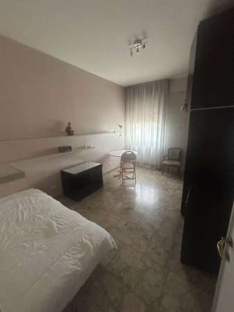 Foto AMPIA STANZA SINGOLA IN ZONA CENTRALISSIMA