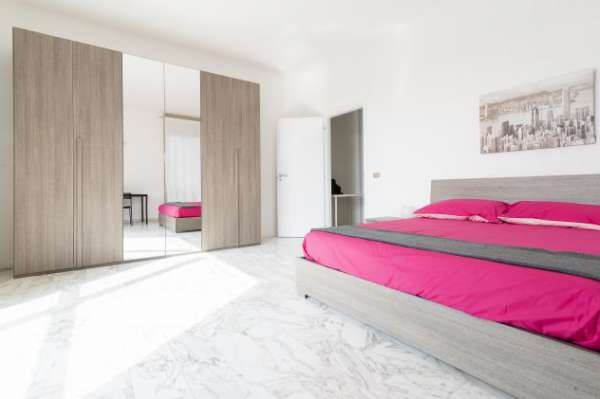 Foto AMPIE STANZE VICINISSIME AL CENTRO DI MONZA