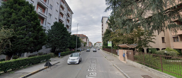 Foto AMPIO BILOCALE A MONZA CANTINA POSTO AUTO E GIARDINO