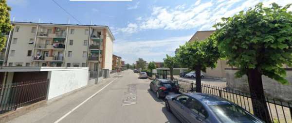 Foto AMPIO BILOCALE CON BALCONE A SEDRIANO VICINO ALLA LINEA S6