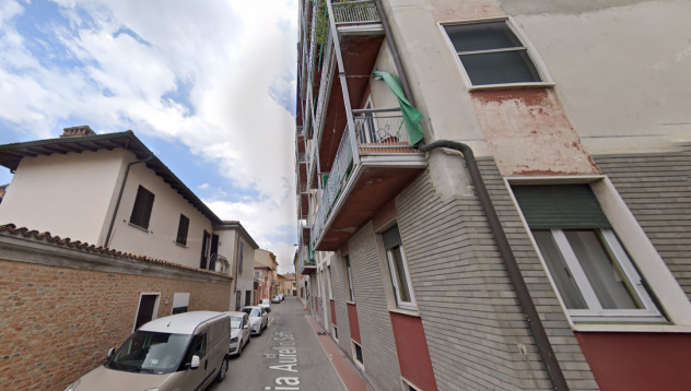 Foto Ampio bilocale con box singolo