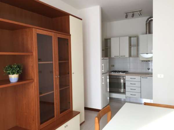 Foto AMPIO BILOCALE Verona, Porto San Pancrazio. Comodo all'universit