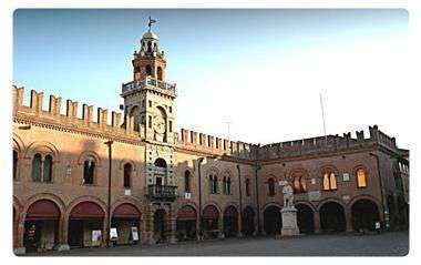 Foto AMPIO E LUMINOSO BILOCALE A BERNAREGGIO SPESE CONDOMINIALI INCLUSE