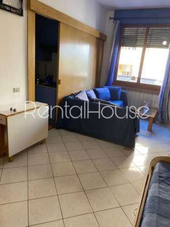 Foto AMPIO OPEN SPACE A MONZA LIBERO SUBITO VICINO ALLA STAZIONE FS