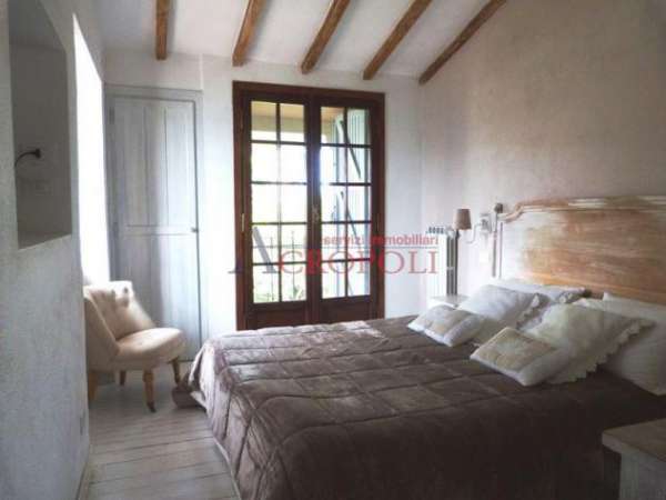 Foto ANGUILLARA LUNGOLAGO VILLA AFFITTO  TRANSITORIO