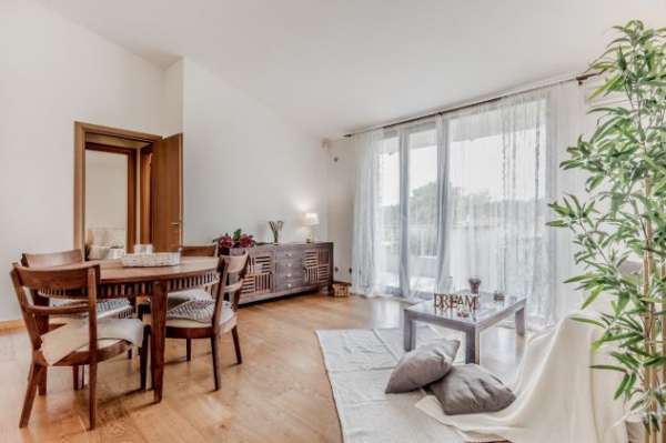 Foto Apartamentino Trilocale in Via Attilio Momigliano,roma