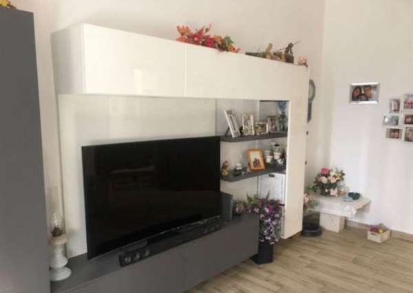 Foto Apartamento luminoso con cucina abitabile in afitto a Genova