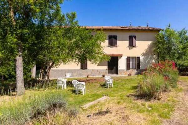 Foto Apartment in Via Cavaioni, Bologna for 120 m with 2 bedrooms