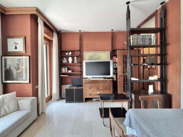 Foto Apartment in Via dei Ciclamini, Milano for 110 m with 3 bedrooms
