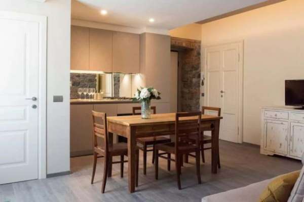 Foto Apartment in Via Morazzone Pier Francesco Mazzucchelli