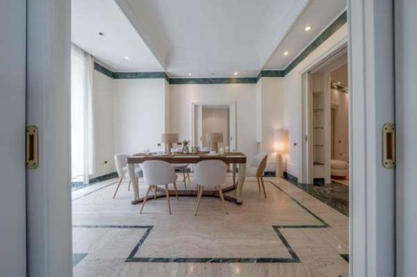 Foto Apartment in Via Nicol� Porpora, Roma for 350 m with 5 bedrooms