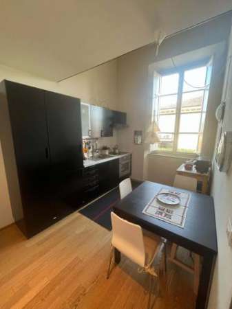 Foto Apartment in Viale Castruccio Castracani, Lucca for 110 m with 2 bedrooms