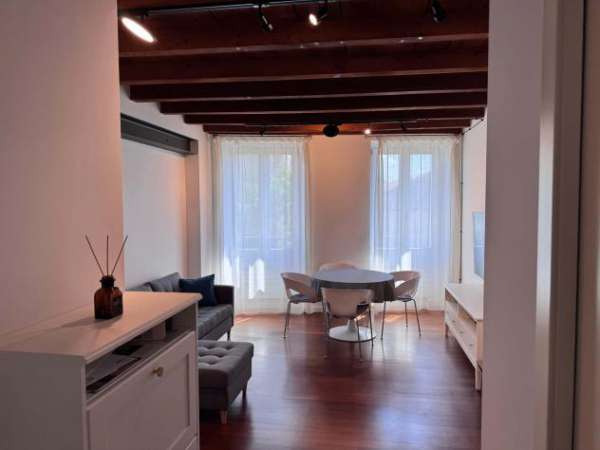 Foto Apartment in Vicolo de Gradi, Monza for 86 m with 2 bedrooms