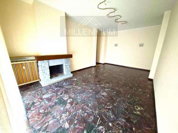 Foto Appartamento - Arona . Rif.: mrchsi1690ar