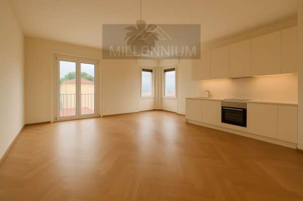 Foto Appartamento - Arona . Rif.: mrtratti2300