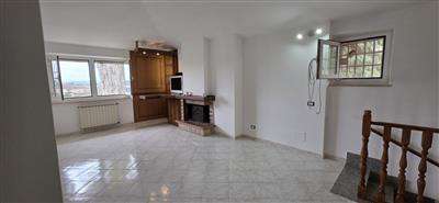 Foto Appartamento - Attico a Morlupo