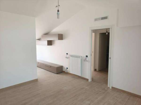 Foto Appartamento - Avellino . Rif.: 33300