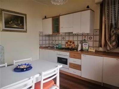 Foto Appartamento - Bilocale a Massa Colline, Massa