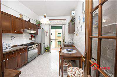 Foto Appartamento - Bilocale a Sestri Ponente, Genova