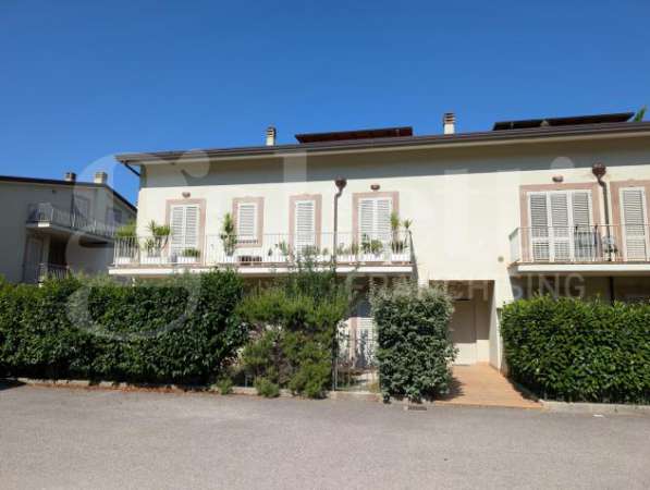 Foto Appartamento - Deruta . Rif.: 2025/P.T. 550ARG