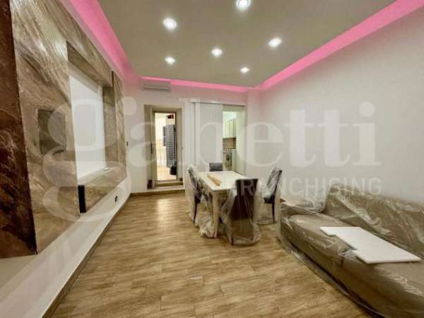 Foto Appartamento - Napoli . Rif.: Cod. rif 3237310ARG