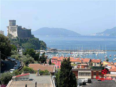 Foto Appartamento - Quadrilocale a La Spezia