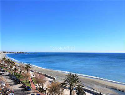 Foto Appartamento - Quadrilocale a Lido Lungomare, Catanzaro