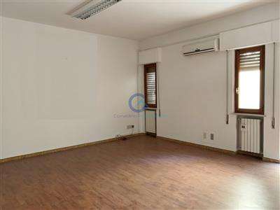 Foto Appartamento - Quadrilocale a Rione De Filippis, Catanzaro