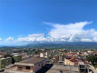 Foto Appartamento - Quadrilocale a Stadio, Catanzaro