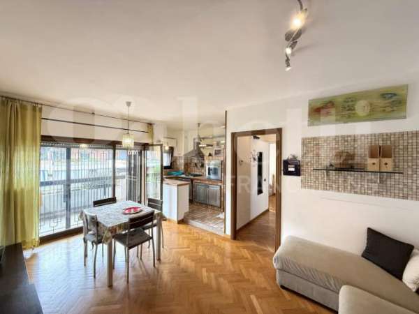 Foto Appartamento - Roma . Rif.: Ardeatina locARG